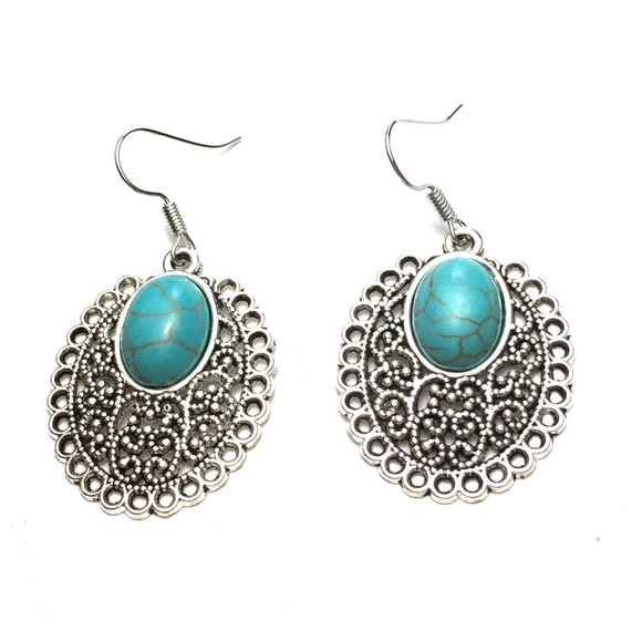 Oval earrings - Picture 1 of 2